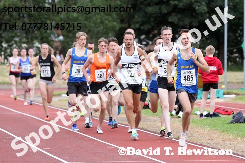Graded 3000 metres, North East Grand Prix, Monkton, Jarrow. Photo: David T. Hewitson/Sports for All Pics